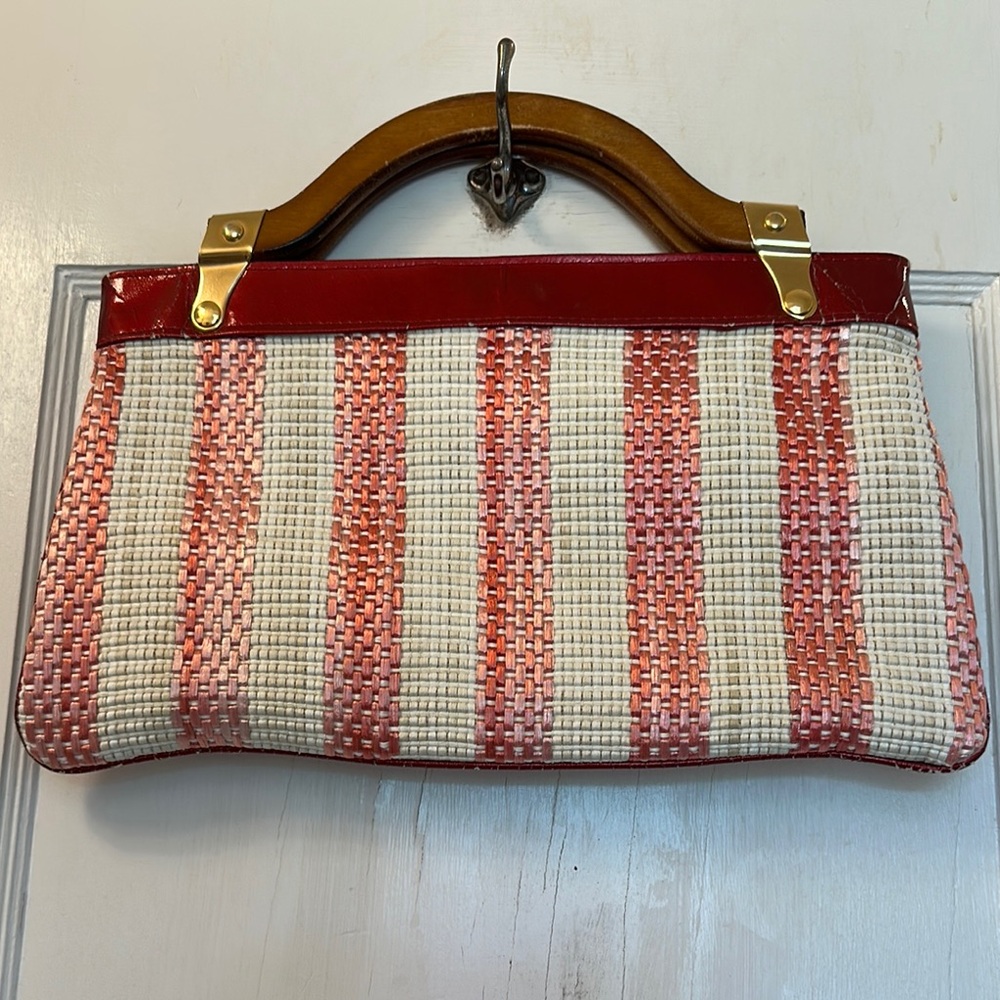 “Made in Italy” Woven Clutch Handbag 🇮🇹